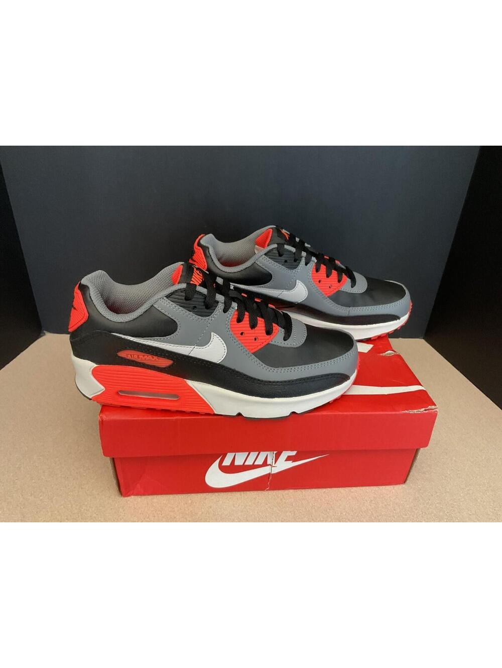 New! Nike Air Max 90 Black/Photon Dust/Grey Athletic Shoes. Youth’s 5.5Y. Wo’s 7